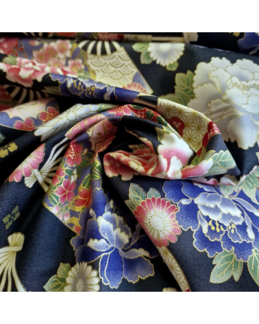 Tela japonesa  algodón 100% "Abanicos y flores multicolores" en negro
