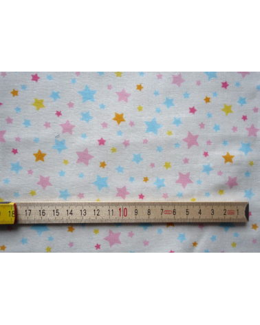 Tela japonesa. Estrellas de colores sobre fondo blanco