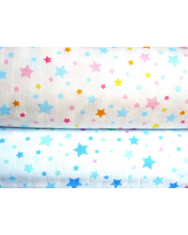 Tela japonesa. Estrellas de colores sobre fondo blanco