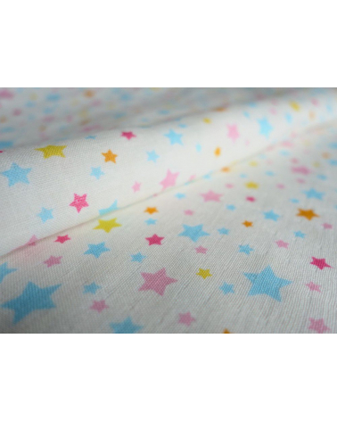 Tela japonesa. Estrellas de colores sobre fondo blanco