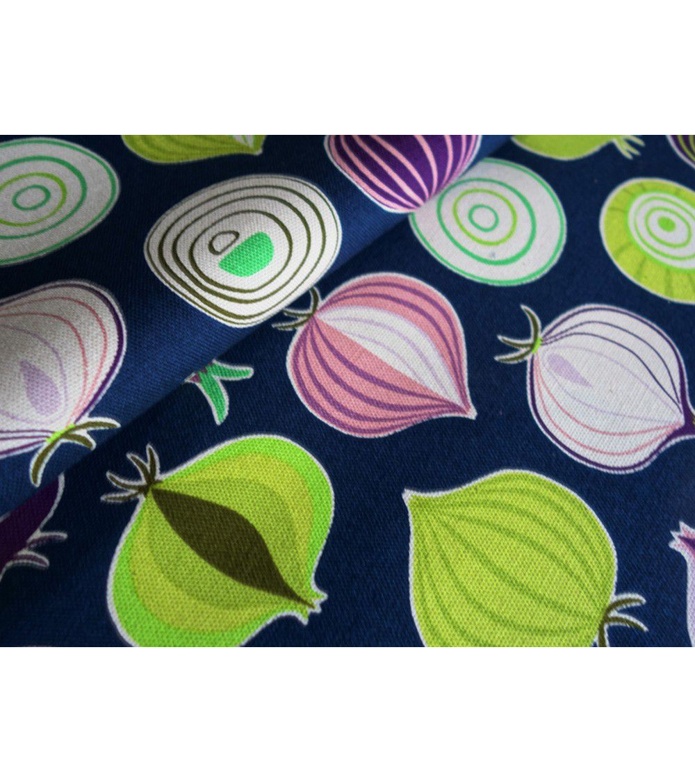 Tela japonesa. Cebollas multicolores sobre fondo azul navy