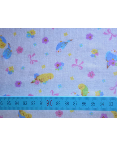Tela japonesa. Conejitos y flores