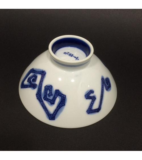 Bowl de porcelana con líneas en espiral y zig-zag