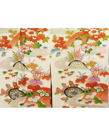 Kimono de niña en tonos anaranjados