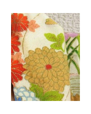Kimono de niña en tonos anaranjados