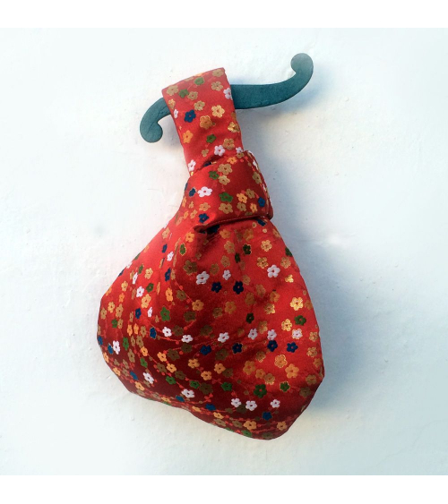 Bolso de mano japonés brocado rojo ume