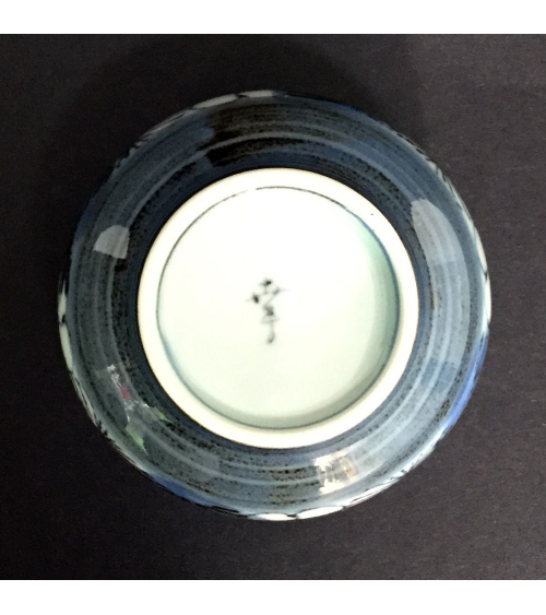 Cuenco para té con flores de cerezo en azul y negro