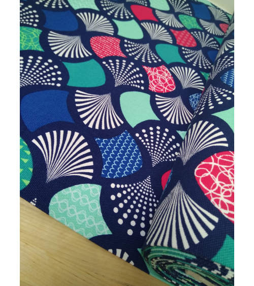 Tela japonesa tipo oxford. Azul Navy con abanicos coloridos.