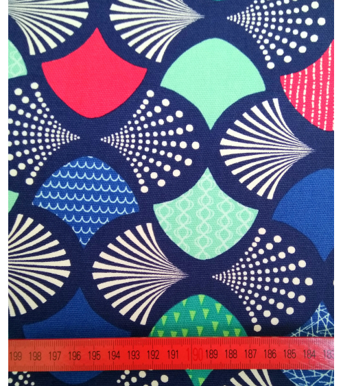 Tela japonesa tipo oxford. Azul Navy con abanicos coloridos.