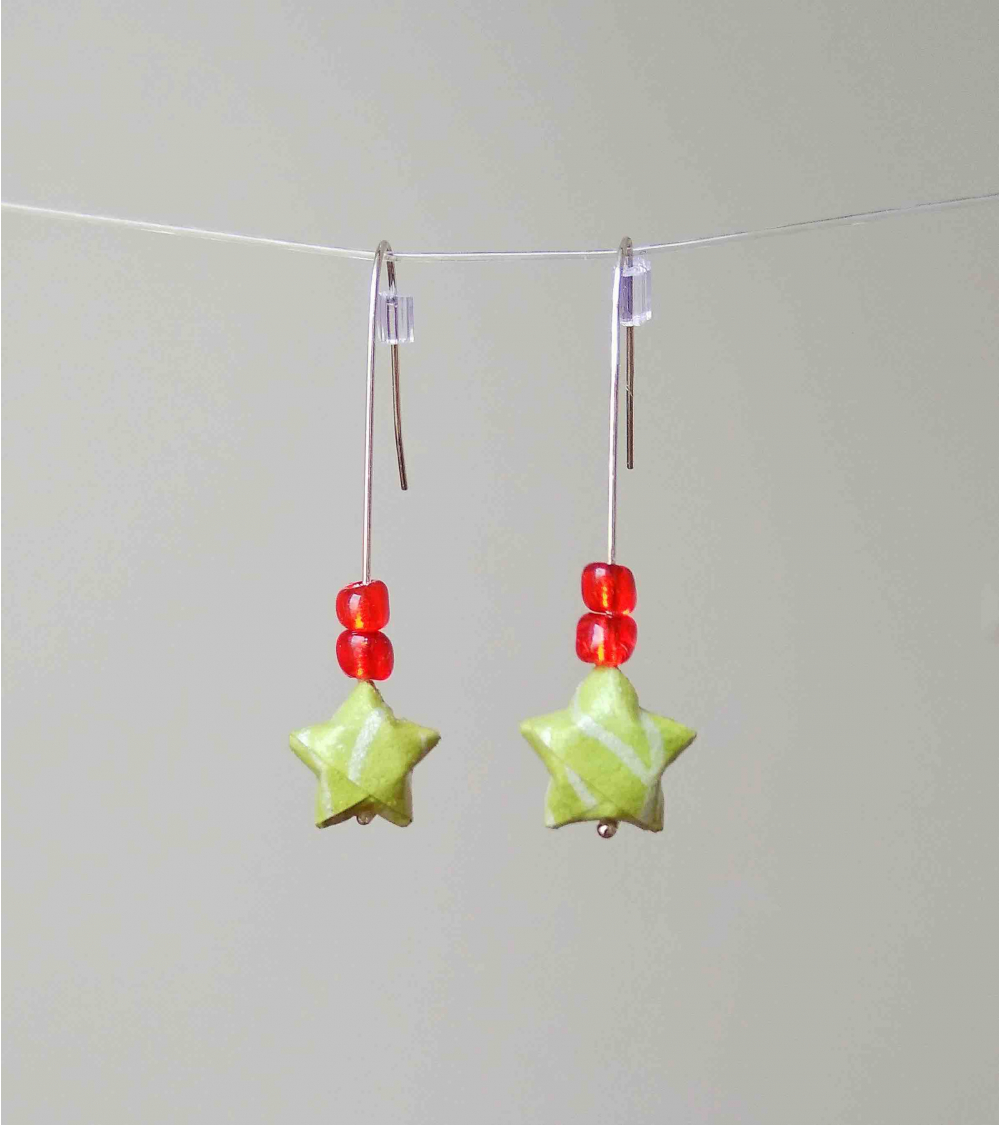 Pendientes estrellitas origami verde claro en plata