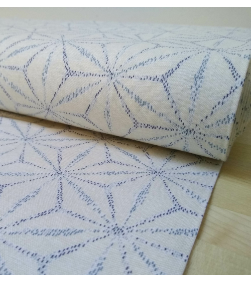 Tela japonesa serie Indigo. Asanoha sobre blanco roto.