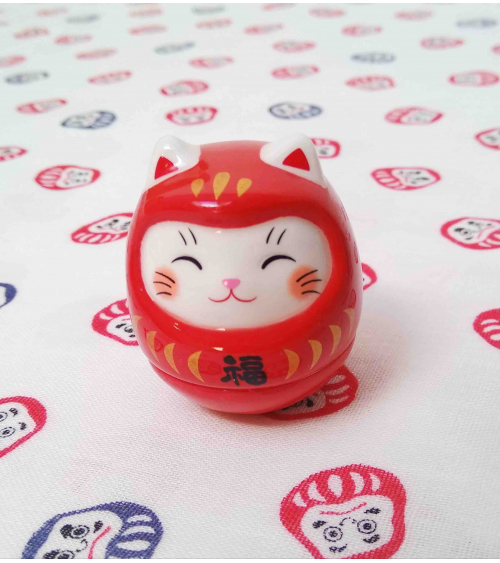 Amuleto daruma-neko rojo 4,5 cm.