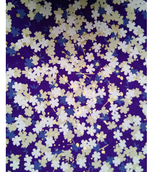 Chiyogami con sakuras azules blancas y arena