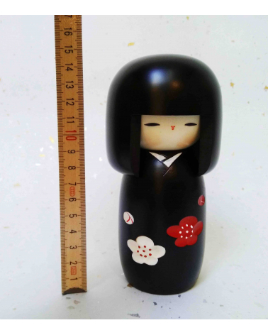 Kokeshi Ume (Flor de ciruelo).