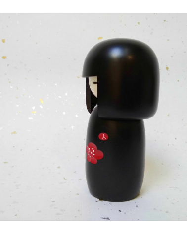 Kokeshi Ume (Flor de ciruelo).