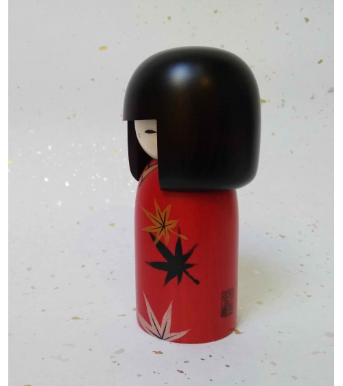 Kokeshi Kaede (Hoja de arce).