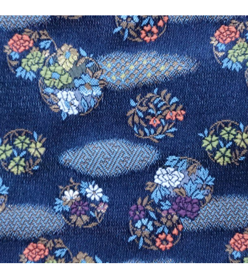 Brocado azul navy con motivo de nubes y flores (hana y kumo)