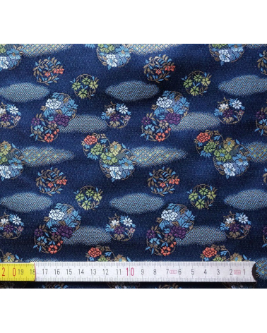 Brocado azul navy con motivo de nubes y flores (hana y kumo)