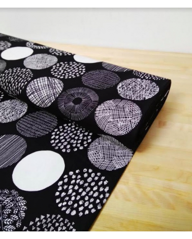 Light oxford Japanese fabric. Graphic circle pattern B&W