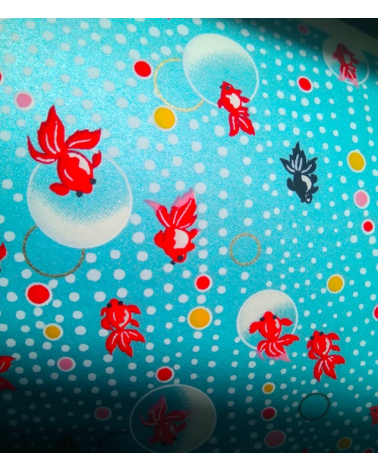 Papel japonés decorativo carpas sobre fondo azul perlado