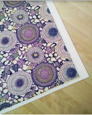 Purple and mustard yellow "hanakarakusa" chiyogami.