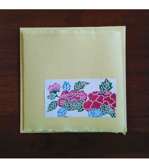 Tarjeta 15x15cm en papel artesano.