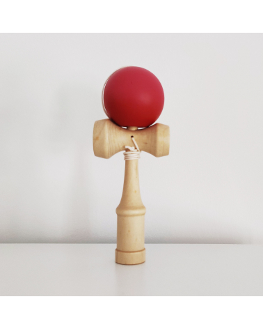 Kendama, juego japonés de habilidad.