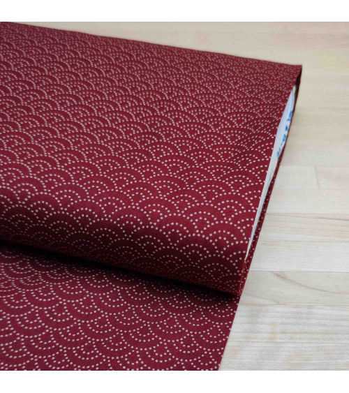 Tela japonesa de algodón "seigaiha" de puntitos en rojo