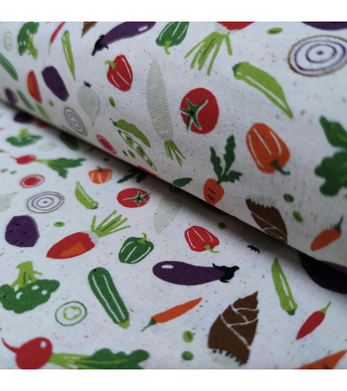 Tela japonesa "Veggies" en blanco natural