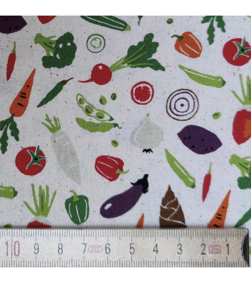 Tela japonesa "Veggies" en blanco natural