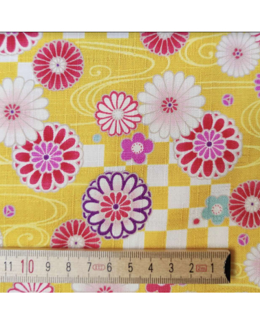 Japanese dobby fabric "Kiku to ichimatsu" in yellow