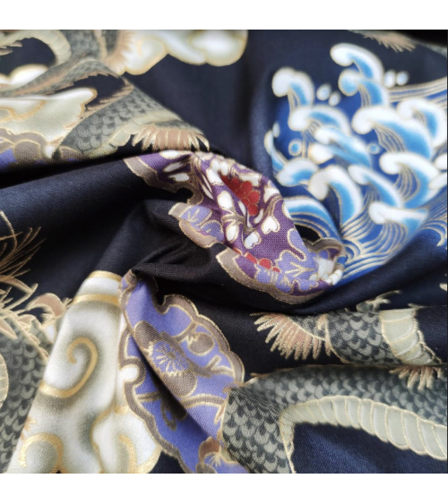 Tela japonesa de algodón de dragones, nubes y olas.