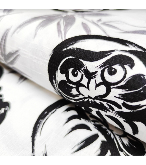 Japanese dobby fabric "Darumas" in white