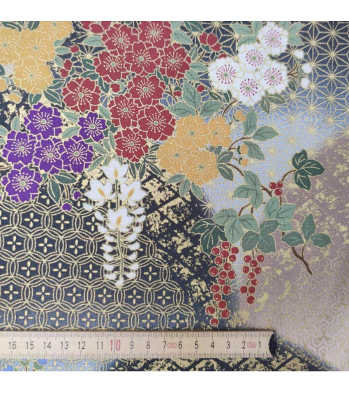 Tela japonesa de algodón glicinias en gris y beige.