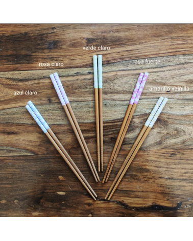 Palillos japoneses "Flores: Colores pastel"