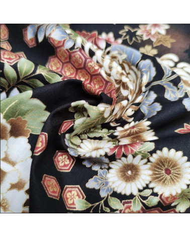 Tela japonesa Flores de Otoño con detalles en oro.