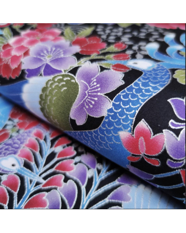 Tela japonesa pavos reales en azules con detalles en plata.