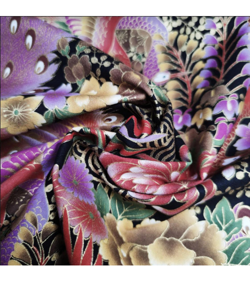 Japanese fabric 'peacocks in lilac' with golden details.
