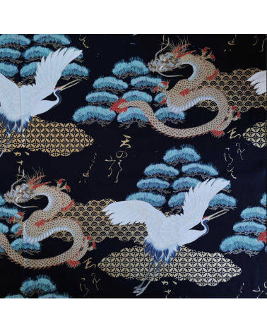 Tela japonesa "Dragón y grulla" en negro.