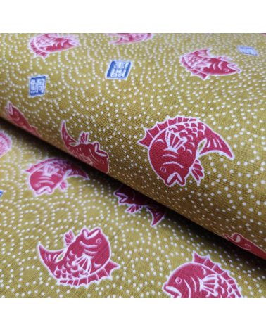 Japanese dobby fabric 'Taifish' in mustard yellow.