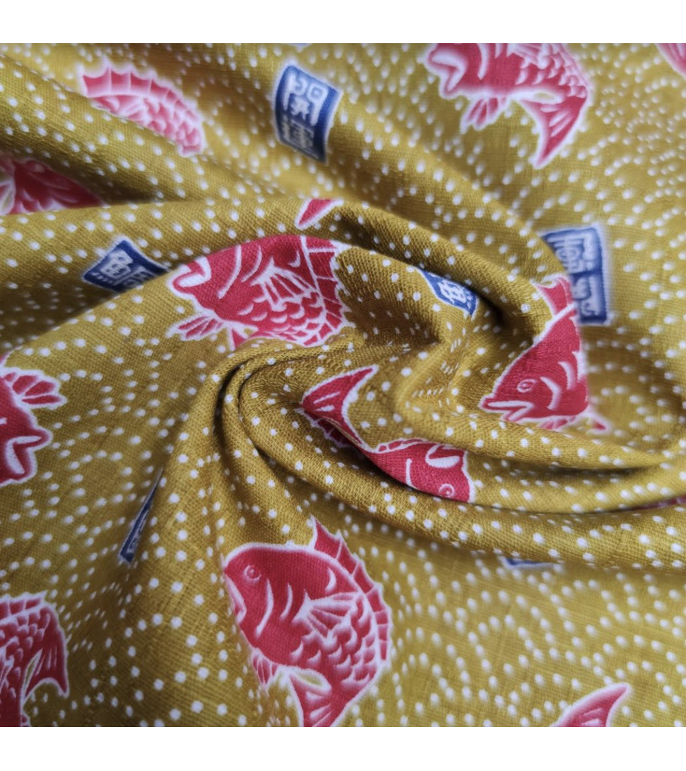 Tela japonesa dobby "Taifish" en amarillo mostaza.
