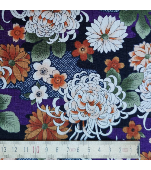 Japanese dobby fabric "Kiku to sakura" with violet background.