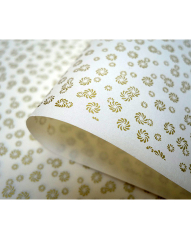 Papel japonés chiyogami pequeñas flores doradas sobre fondo blanco