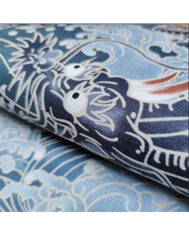 Tela dobby japonés "Dragones XL" en azul.