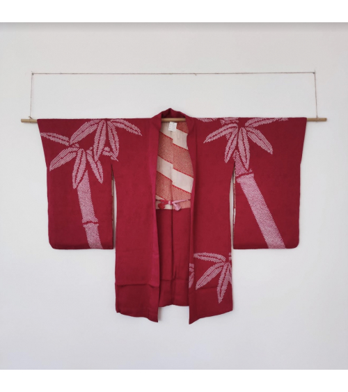 Haori vintage en fucsia. Seda rinzu con motivo shibori de bambú.