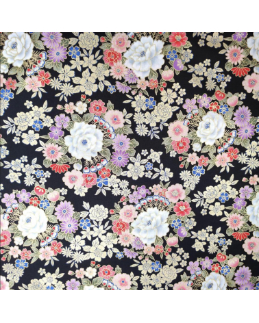 Tela japonesa de Flores multicolores sobre negro.