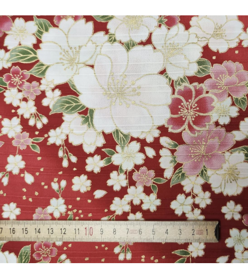 Tela japonesa en Satin de algodón "Hanafubuki" (Lluvia de pétalos) en rojo.
