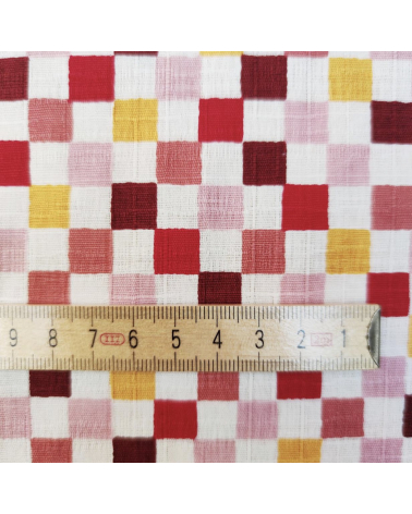 Japanese cotton dobby fabric "Ichimatsu" in warm colours.
