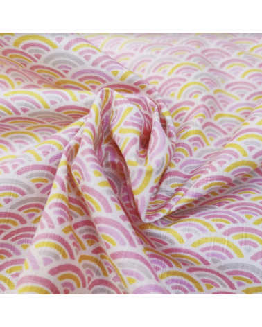 Tela japonesa en dobby de algodón "Seigaiha" en rosa y amarillo.