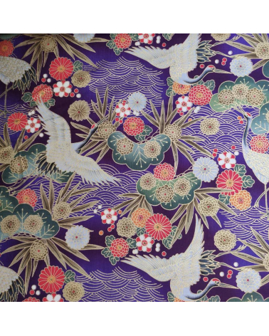 Tela japonesa de algodón de grullas en violeta con detalles en oro
